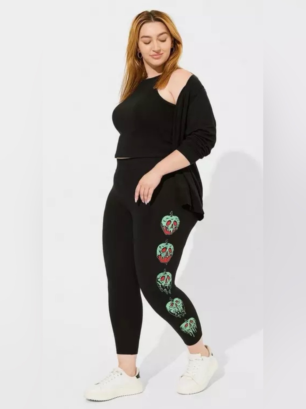 TORRID NWT Disney Snow White and the Seven Dwarfs Poison Apple Crop Leggings 3X